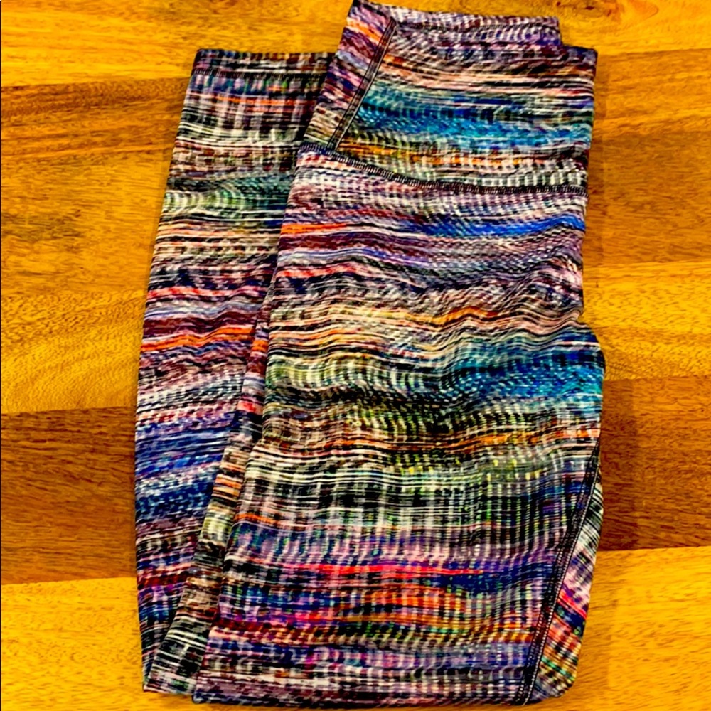 Lululemon size 6 wonder under legging